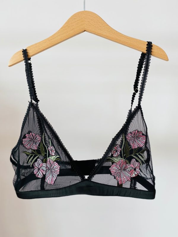 Black Flowerette Bralette Fashion